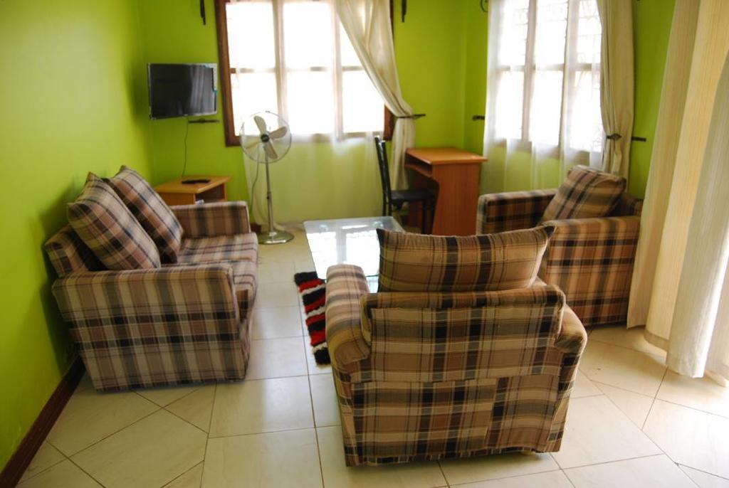 Prestige Resort Cottages Entebbe Eksteriør billede