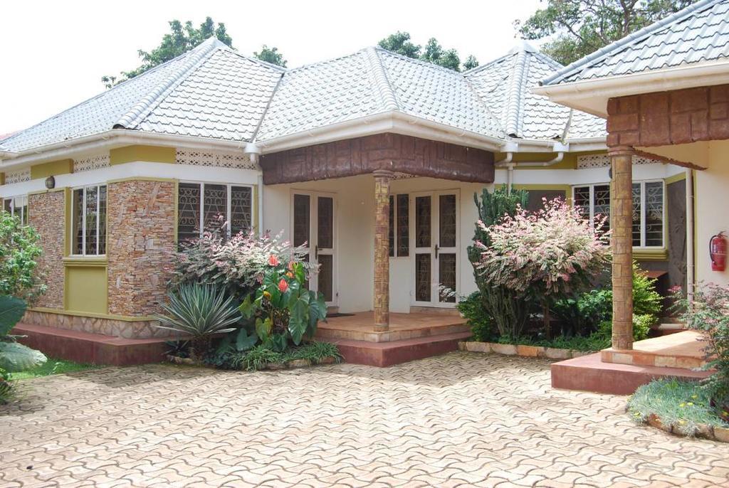 Prestige Resort Cottages Entebbe Eksteriør billede